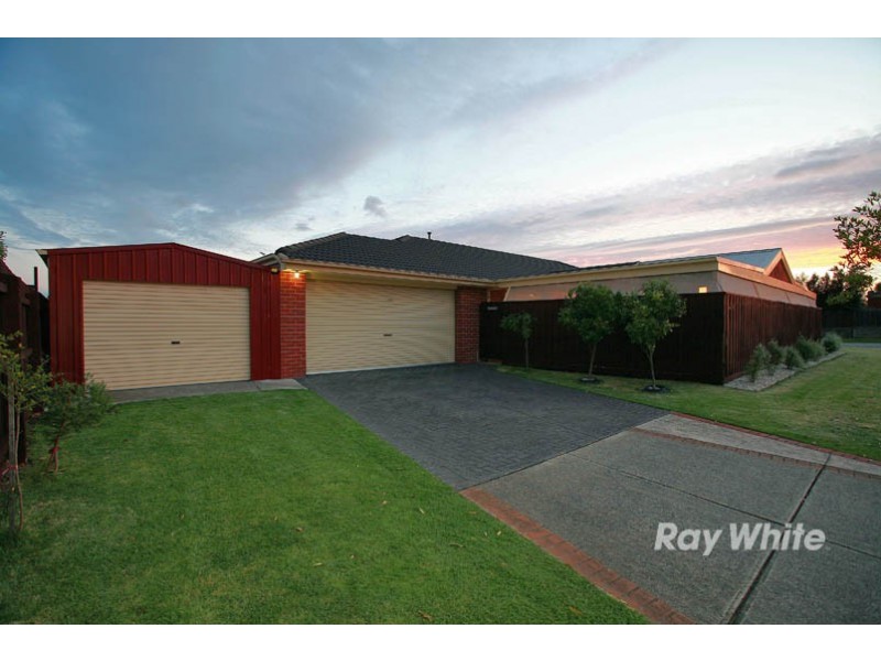16 Ashmore Avenue, Narre Warren South VIC 3805