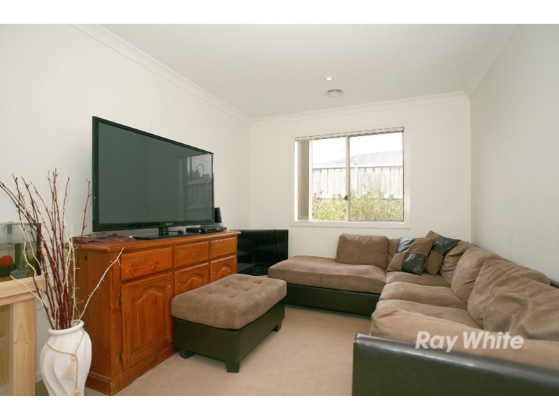 5 Greenview Court, Cranbourne North VIC 3977