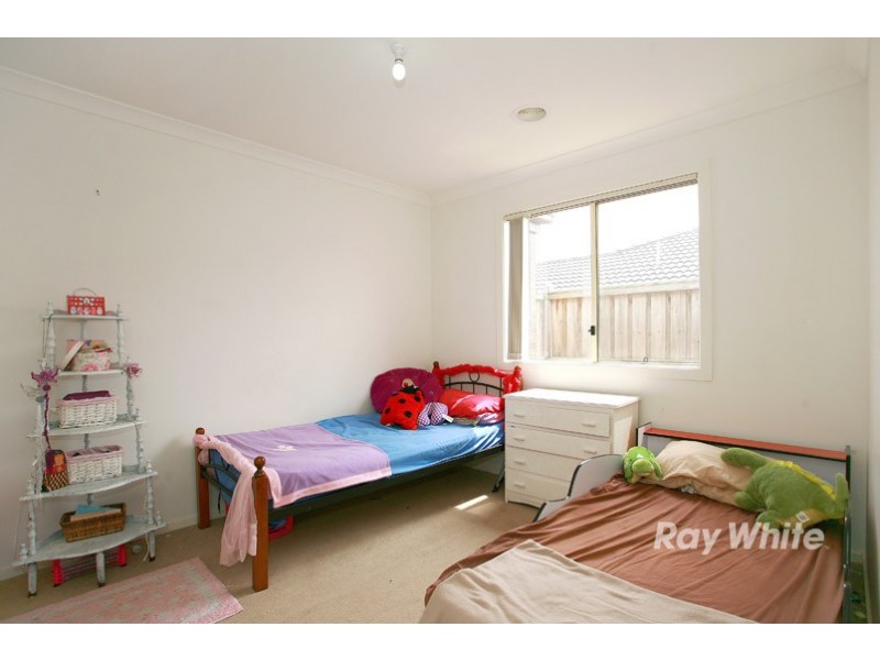 5 Greenview Court, Cranbourne North VIC 3977