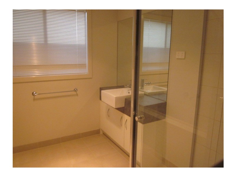 27 Cranbrook Circuit, Officer VIC 3809