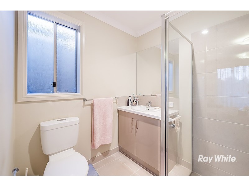 52 Challenger Circuit, Cranbourne East VIC 3977