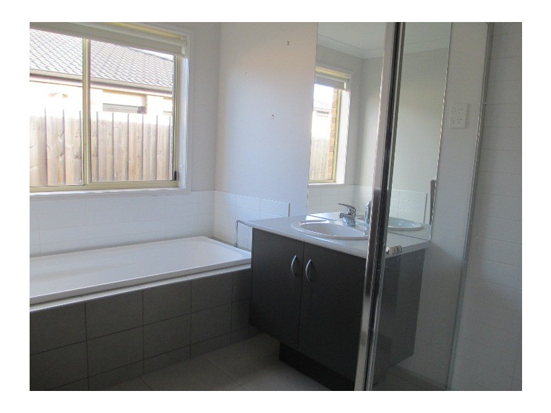 15 Walmac Close, Tooradin VIC 3980
