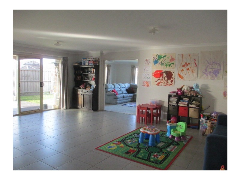 15 Walmac Close, Tooradin VIC 3980