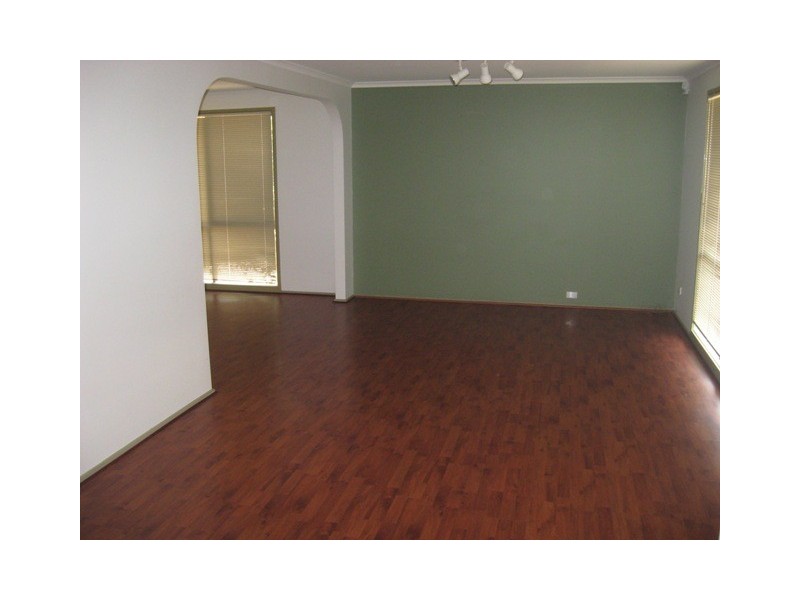 17 Durham Court, Narre Warren VIC 3805