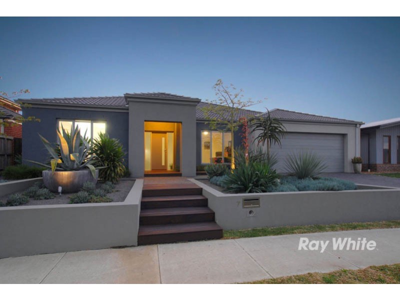 7 Gregson Grove, Lyndhurst VIC 3975