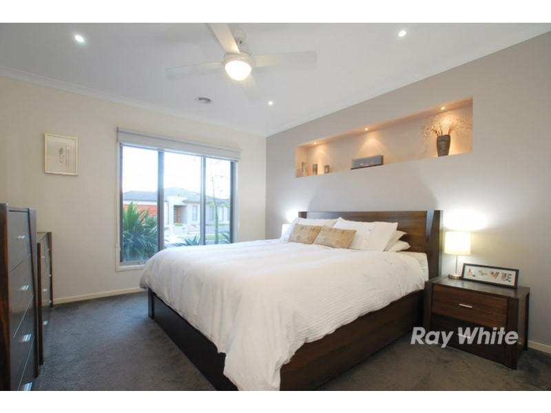 7 Gregson Grove, Lyndhurst VIC 3975