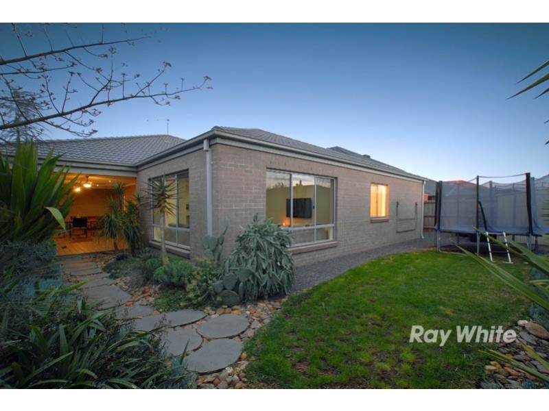 7 Gregson Grove, Lyndhurst VIC 3975