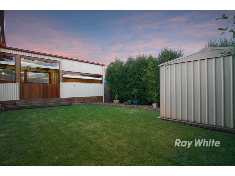 24 Waterbush Crescent, Lyndhurst VIC 3975