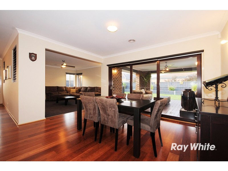 19 Viewline Way, Lyndhurst VIC 3975