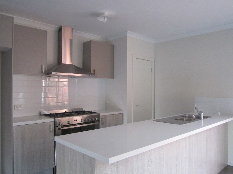 174 Selandra Boulevard, Clyde North VIC 3978