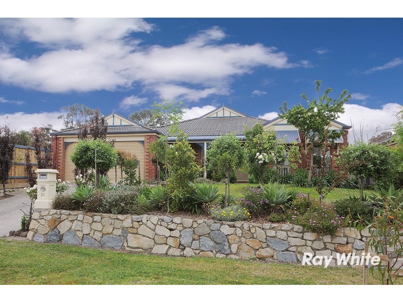 21 Cilento Crescent, Lynbrook VIC 3975