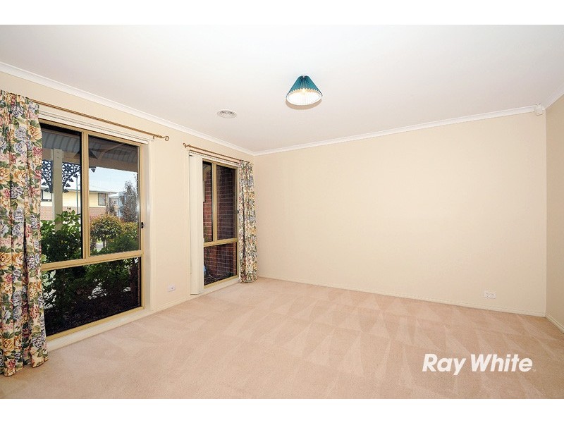 21 Cilento Crescent, Lynbrook VIC 3975