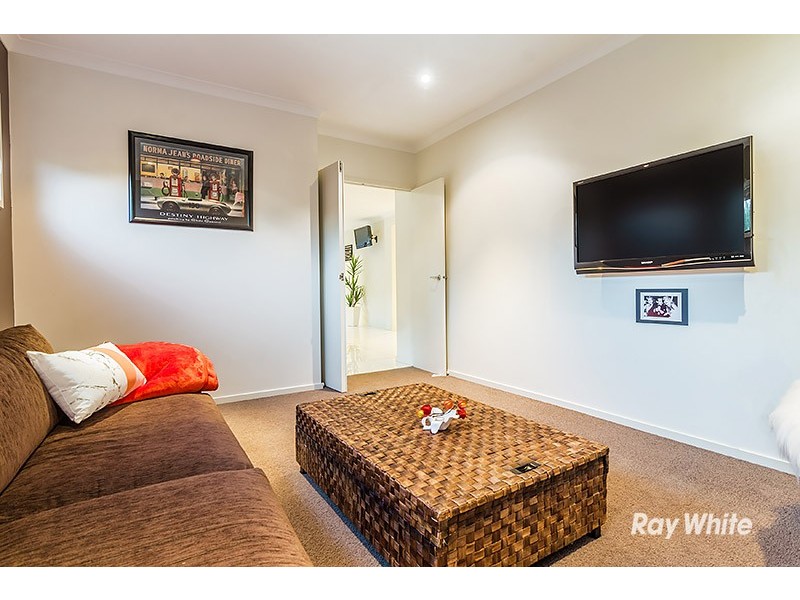 14 Caribbean Pine Court, Lyndhurst VIC 3975