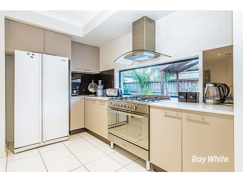 14 Caribbean Pine Court, Lyndhurst VIC 3975