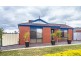 5 Gowrie Place, Cranbourne West VIC 3977