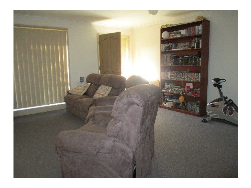 1 Coriyule Court, Cranbourne North VIC 3977