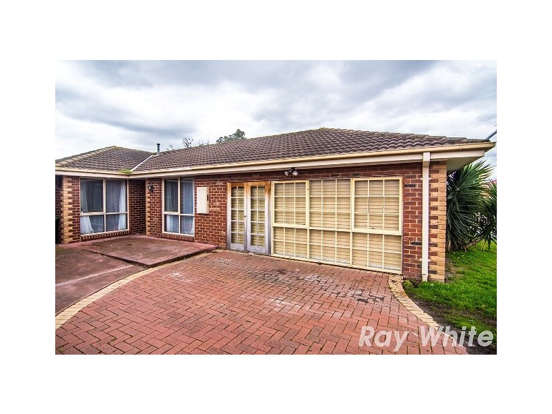 1 Willora Crescent, Cranbourne West VIC 3977