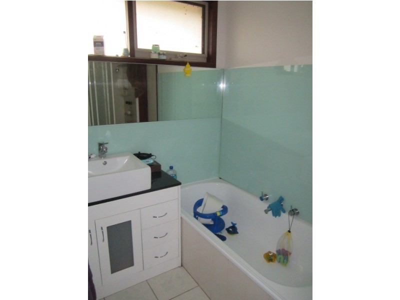 1 Willora Crescent, Cranbourne West VIC 3977