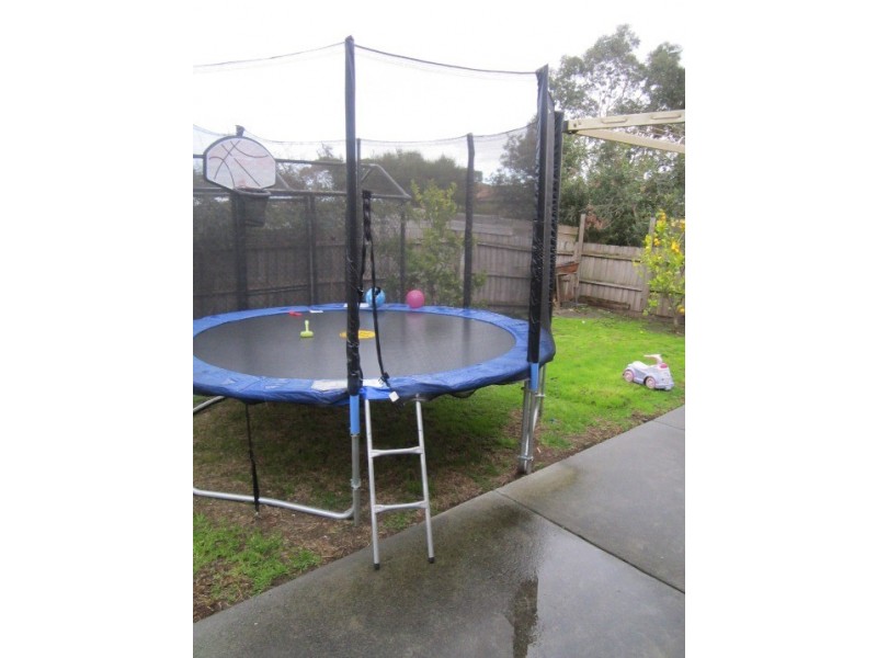 1 Willora Crescent, Cranbourne West VIC 3977