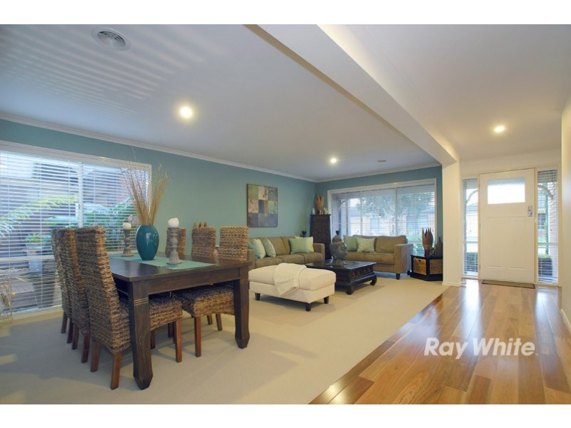 25 Sundial Court, Berwick VIC 3806