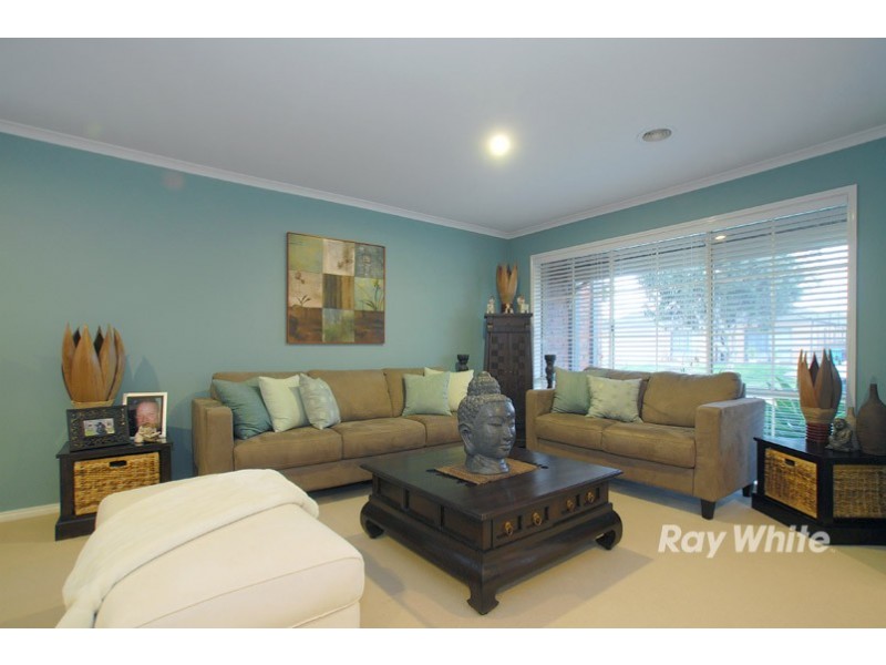 25 Sundial Court, Berwick VIC 3806