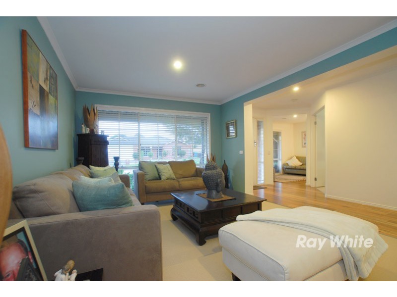 25 Sundial Court, Berwick VIC 3806