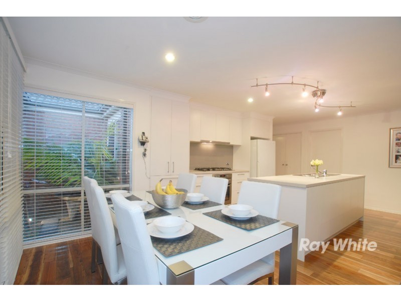 25 Sundial Court, Berwick VIC 3806