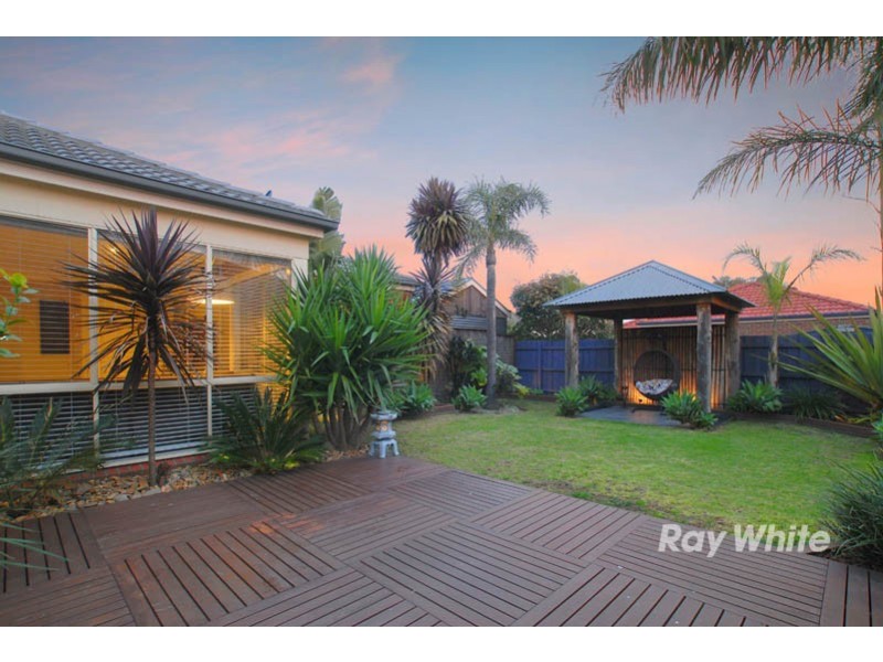 25 Sundial Court, Berwick VIC 3806