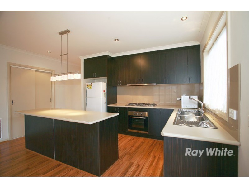 67 Nature Circuit, Cranbourne North VIC 3977