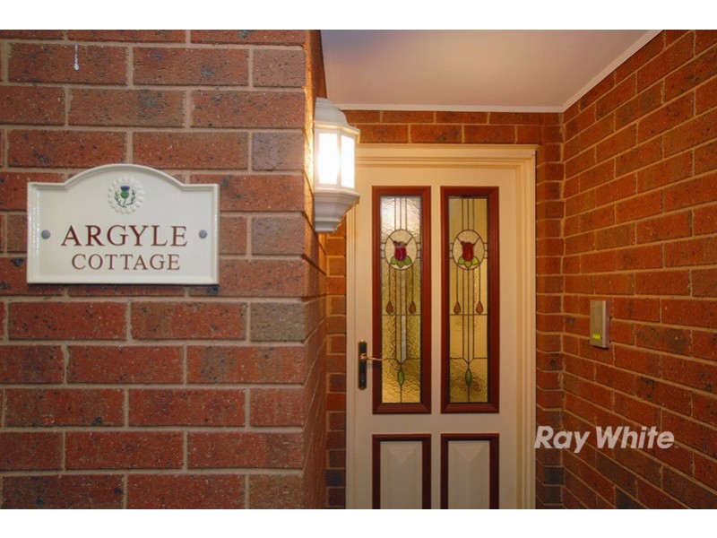 3 Filbert Court, Cranbourne North VIC 3977