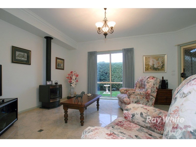 3 Filbert Court, Cranbourne North VIC 3977