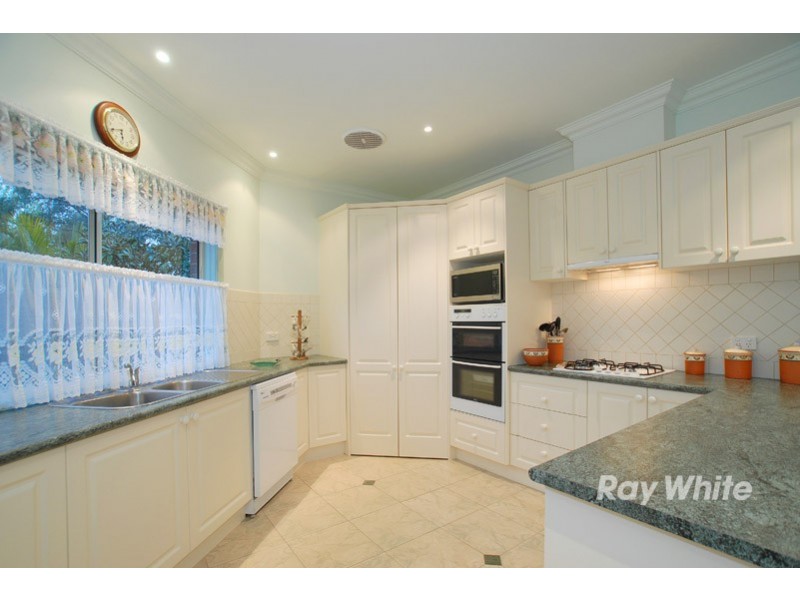 3 Filbert Court, Cranbourne North VIC 3977