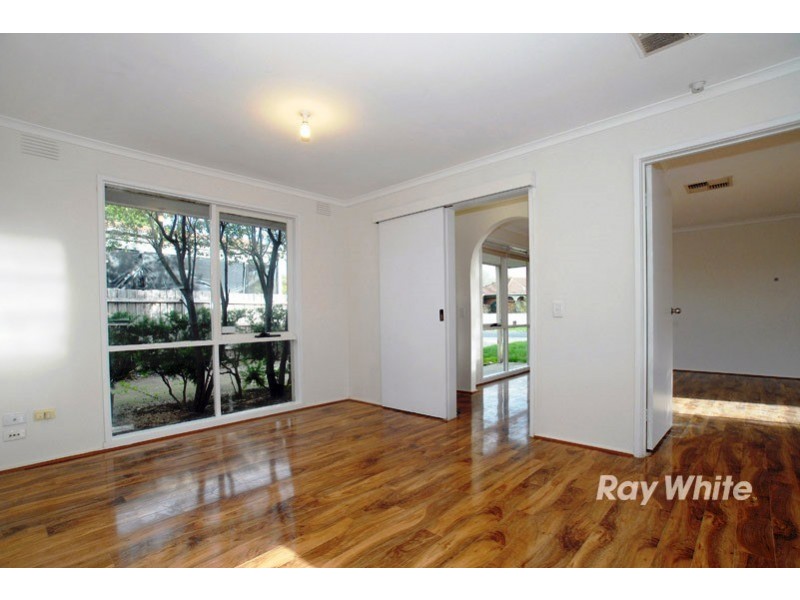 3 Arleon Crescent, Cranbourne VIC 3977