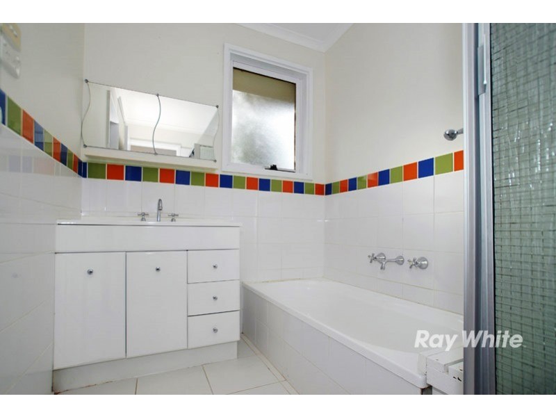 3 Arleon Crescent, Cranbourne VIC 3977