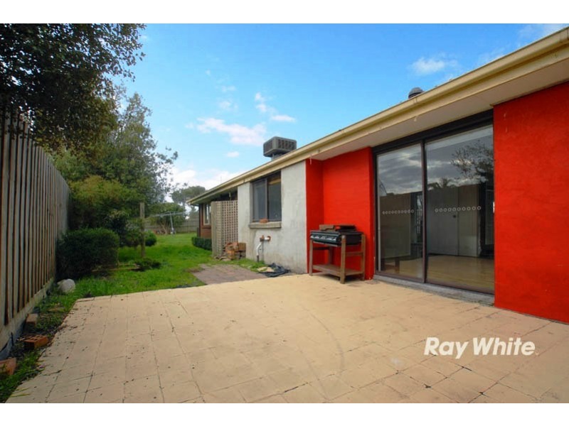 3 Arleon Crescent, Cranbourne VIC 3977