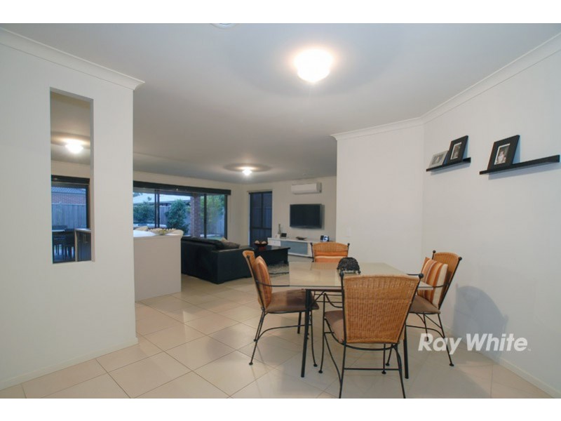 16 Viewline Way, Lyndhurst VIC 3975