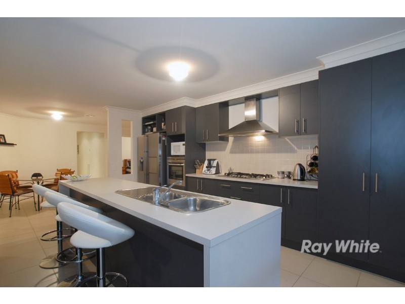 16 Viewline Way, Lyndhurst VIC 3975