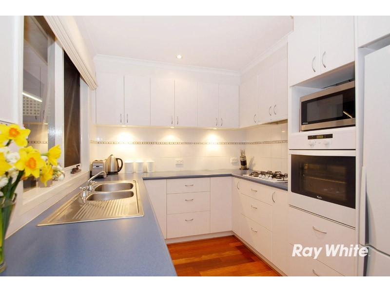 4 Julie Court, Langwarrin VIC 3910