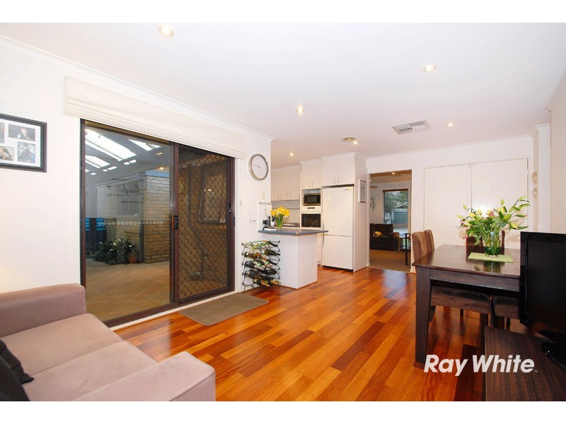 4 Julie Court, Langwarrin VIC 3910