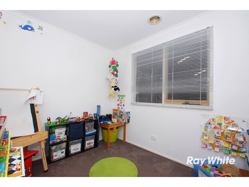 4 Julie Court, Langwarrin VIC 3910