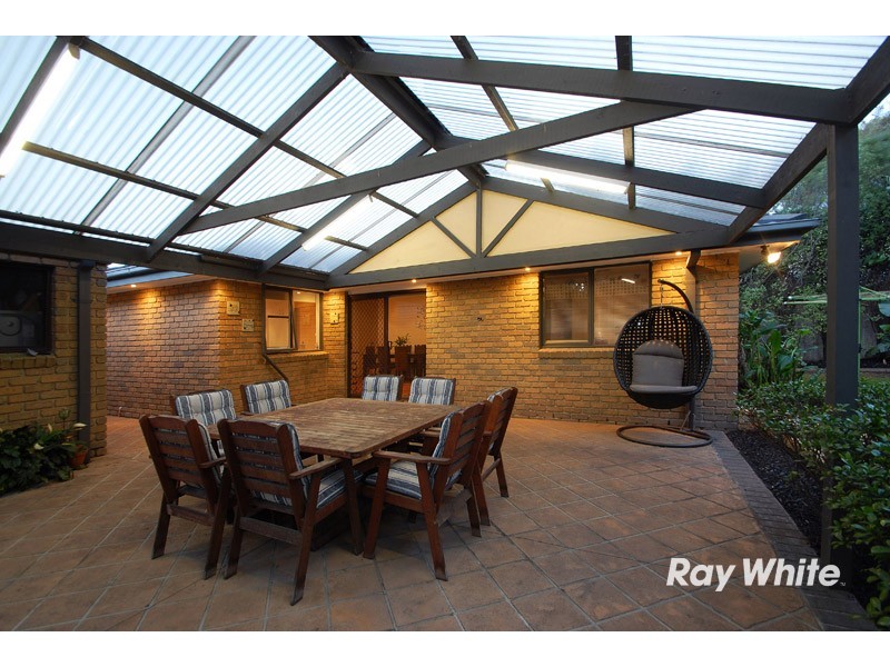 4 Julie Court, Langwarrin VIC 3910