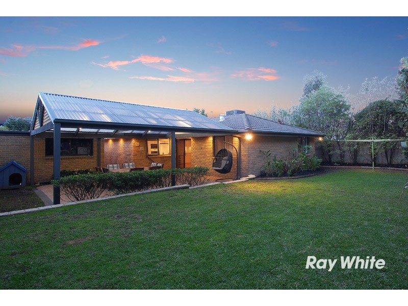 4 Julie Court, Langwarrin VIC 3910