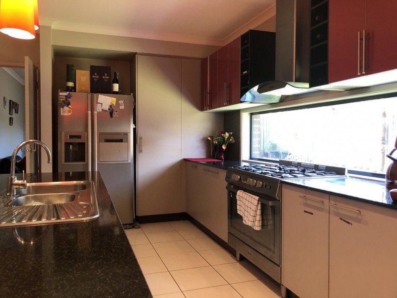 28 Caribbean Pine Court, Lyndhurst VIC 3975