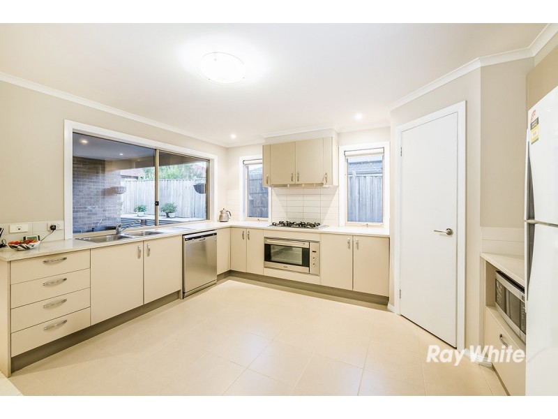 22 Caribbean Pine Court, Lyndhurst VIC 3975