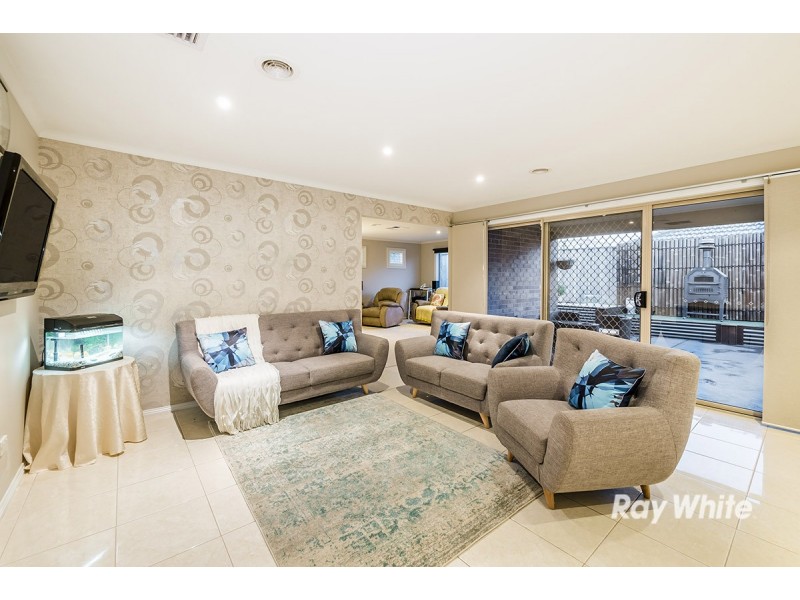 22 Caribbean Pine Court, Lyndhurst VIC 3975