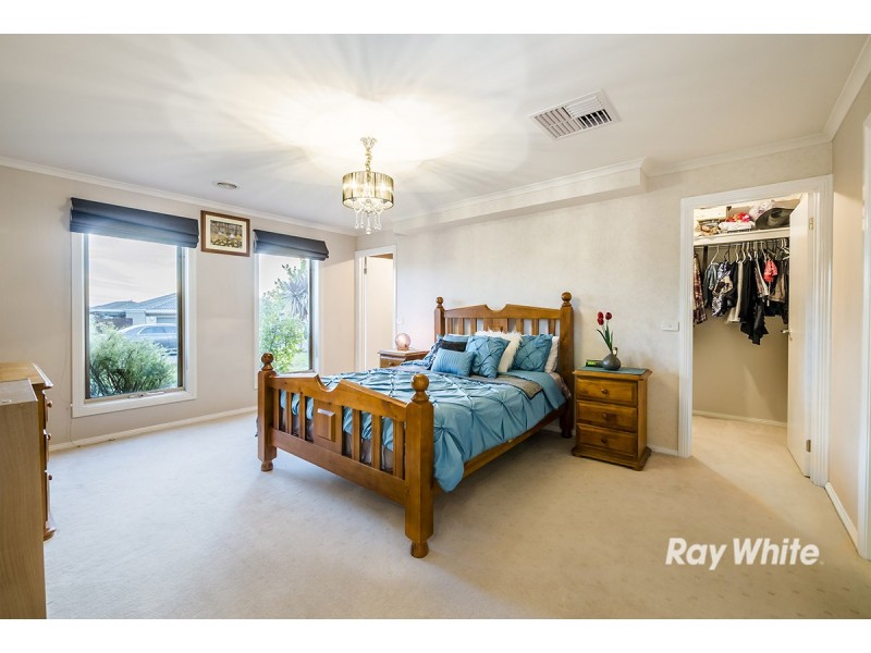 22 Caribbean Pine Court, Lyndhurst VIC 3975
