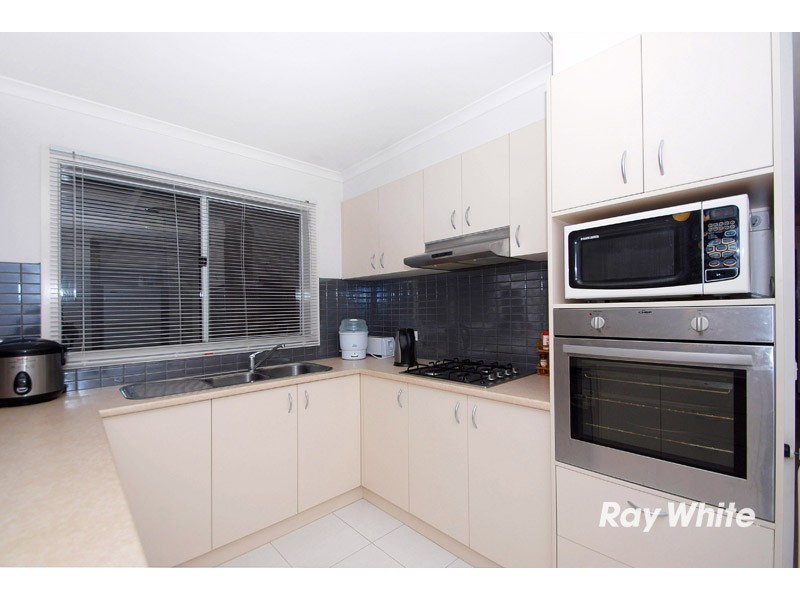 40 Kulkami Way, Cranbourne West VIC 3977