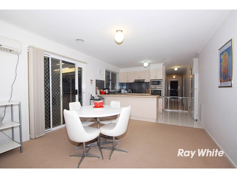 40 Kulkami Way, Cranbourne West VIC 3977