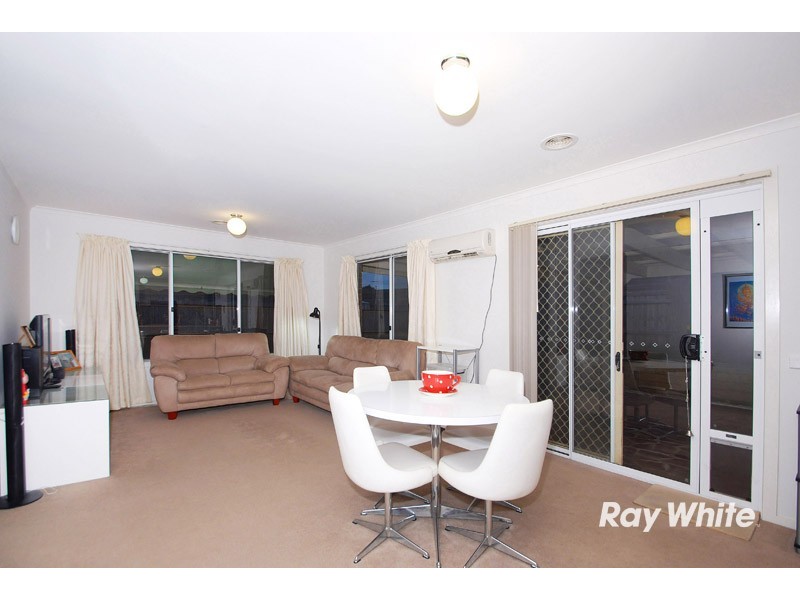 40 Kulkami Way, Cranbourne West VIC 3977