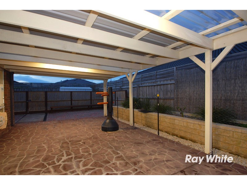 40 Kulkami Way, Cranbourne West VIC 3977